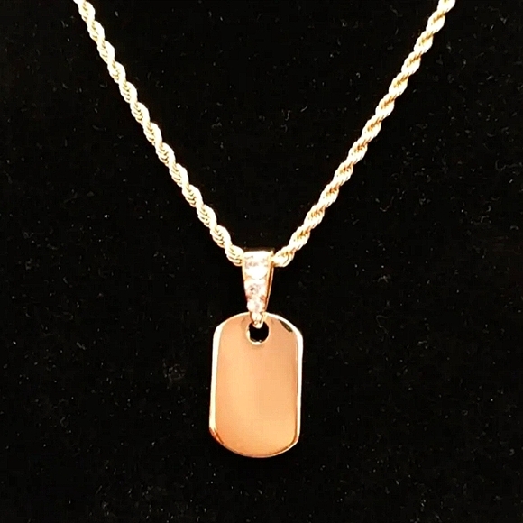 Steve Madden Twisted Gold Chain Necklace, pendentif dog tags - Picture 3 of 3